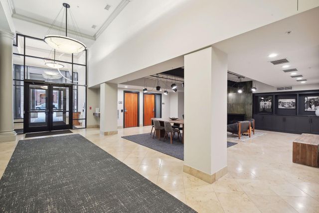 150 Portland Avenue 304, Minneapolis, MN 55401