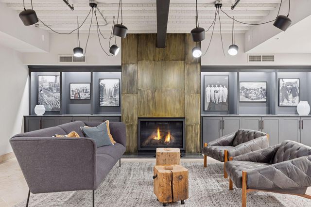 150 Portland Avenue 304, Minneapolis, MN 55401