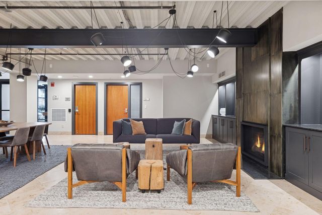 150 Portland Avenue 304, Minneapolis, MN 55401