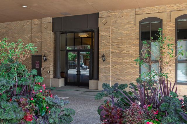 150 Portland Avenue 304, Minneapolis, MN 55401