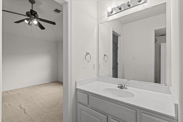 2304 Village View LOOP, Pflugerville, TX 78660