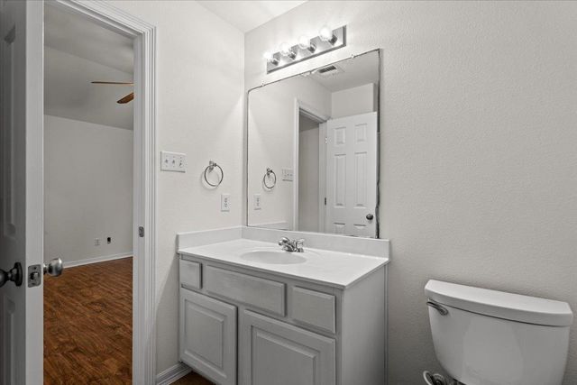 2304 Village View LOOP, Pflugerville, TX 78660