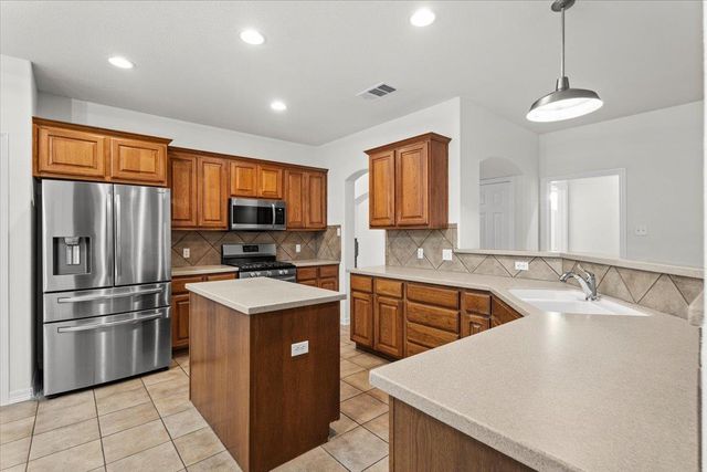 2304 Village View LOOP, Pflugerville, TX 78660