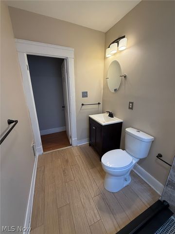 14208 Kingsford Avenue, Cleveland, OH 44128