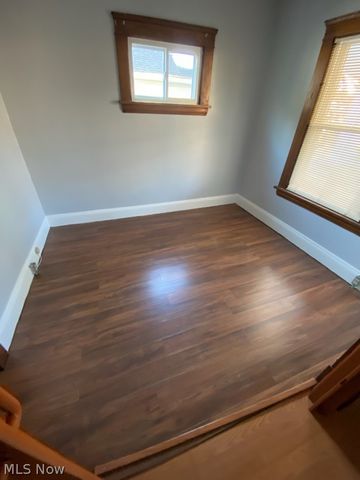 14208 Kingsford Avenue, Cleveland, OH 44128