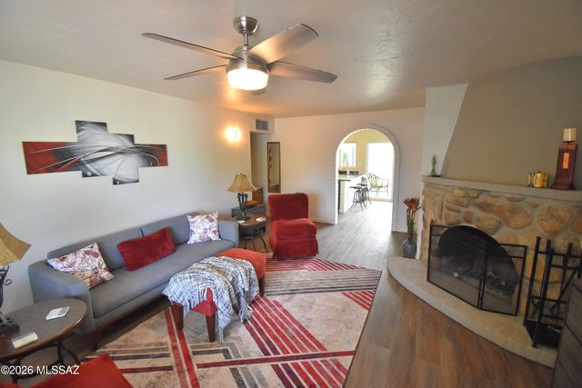 1348 W Placita Oro, Tucson, AZ 85745