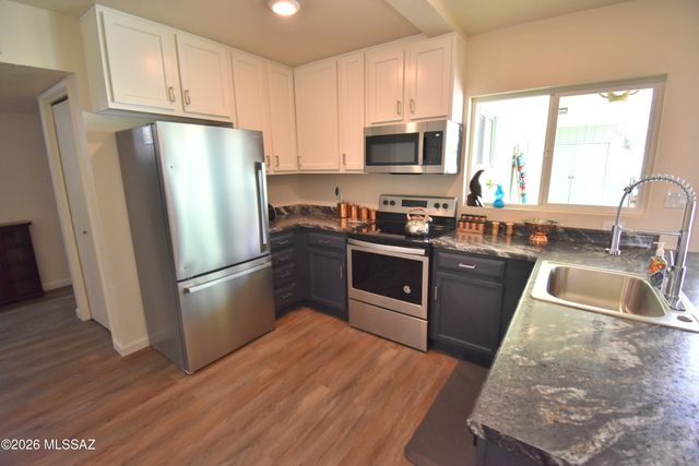 1348 W Placita Oro, Tucson, AZ 85745