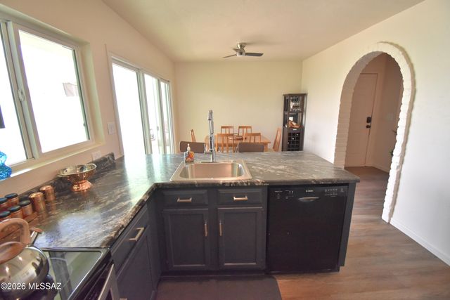 1348 W Placita Oro, Tucson, AZ 85745
