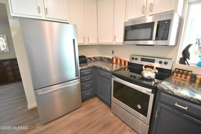 1348 W Placita Oro, Tucson, AZ 85745