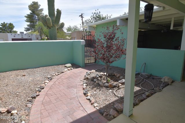1348 W Placita Oro, Tucson, AZ 85745