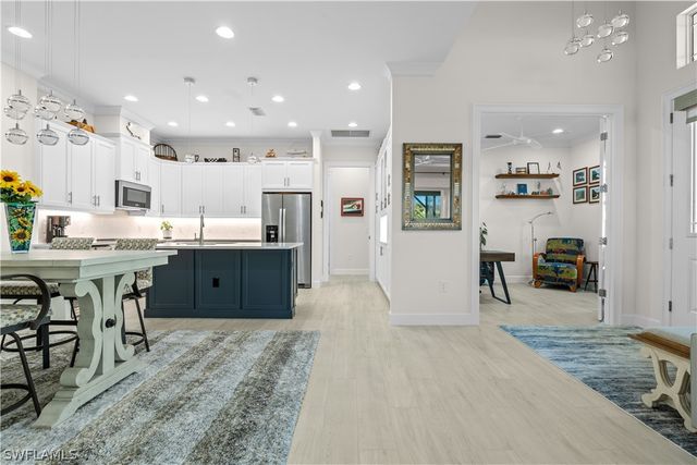 8781 Yucatan CT, Naples, FL 34112