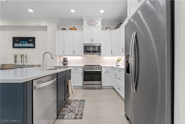 8781 Yucatan CT, Naples, FL 34112