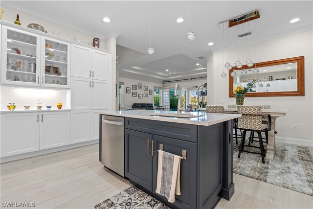 8781 Yucatan CT, Naples, FL 34112