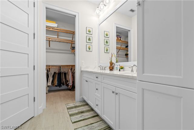 8781 Yucatan CT, Naples, FL 34112