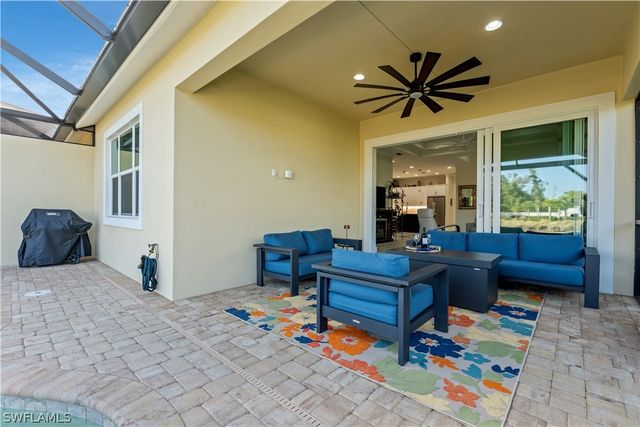 8781 Yucatan CT, Naples, FL 34112