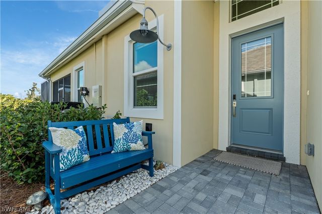 8781 Yucatan CT, Naples, FL 34112