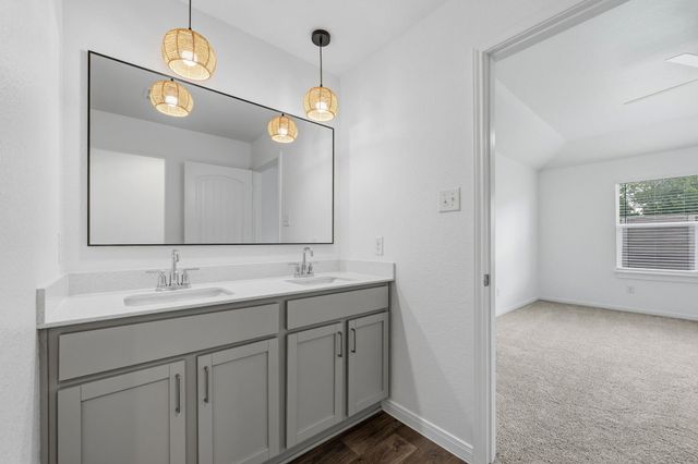 158 Jayden DR, Kyle, TX 78640