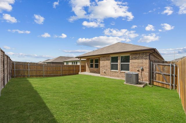 158 Jayden DR, Kyle, TX 78640