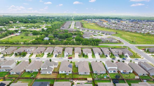 158 Jayden DR, Kyle, TX 78640