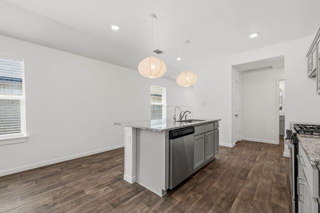 158 Jayden DR, Kyle, TX 78640