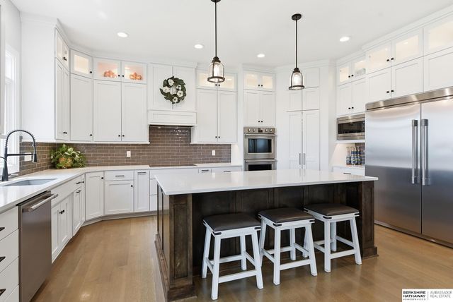 21519 Grover Street, Elkhorn, NE 68022