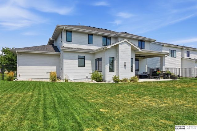 21519 Grover Street, Elkhorn, NE 68022