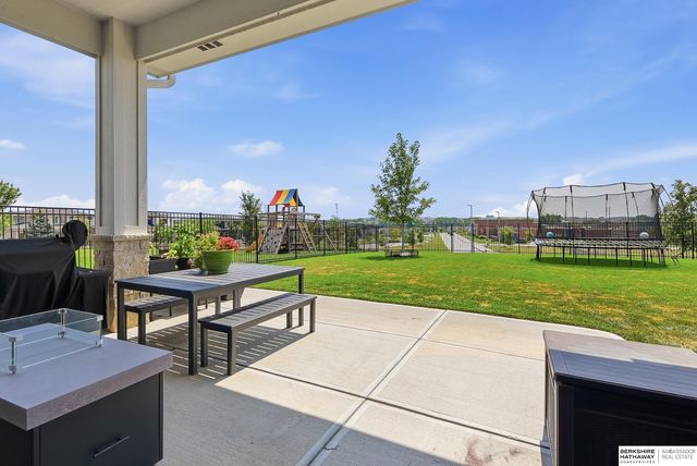 21519 Grover Street, Elkhorn, NE 68022