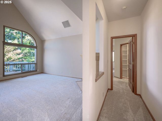 2037 MORNING VIEW Dr, Eugene, OR 97405