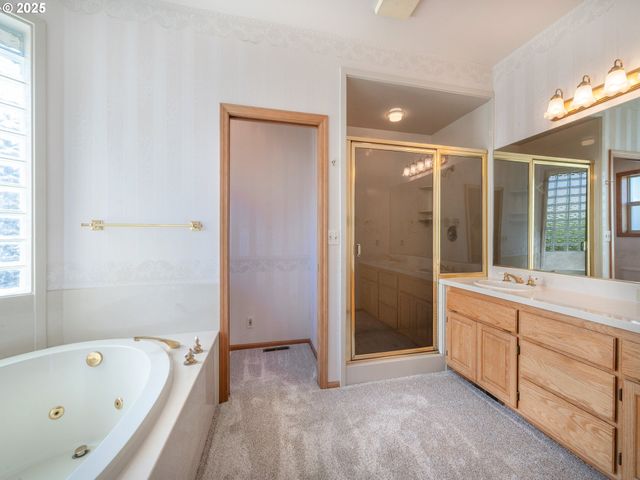 2037 MORNING VIEW Dr, Eugene, OR 97405