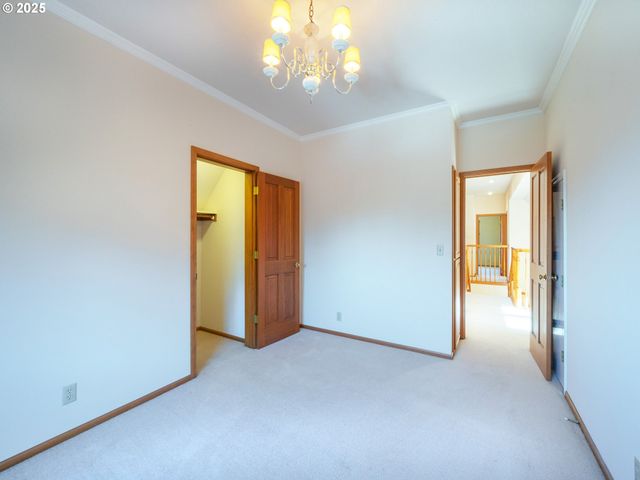 2037 MORNING VIEW Dr, Eugene, OR 97405