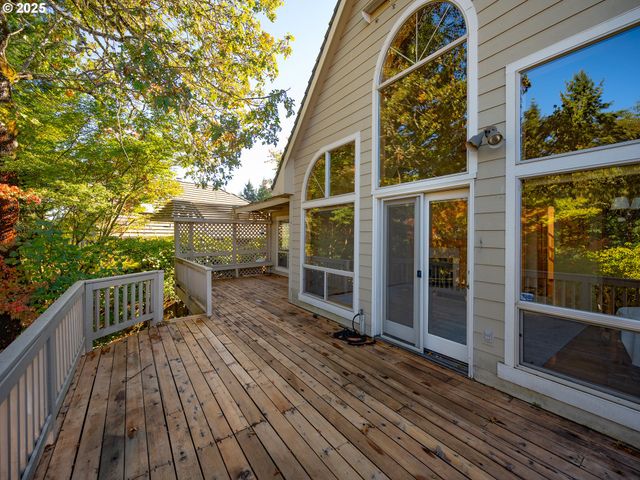 2037 MORNING VIEW Dr, Eugene, OR 97405