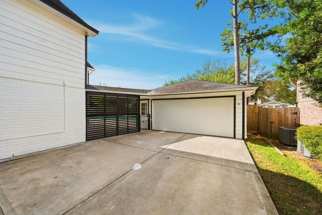 17831 Shadow Valley Drive, Spring, TX 77379