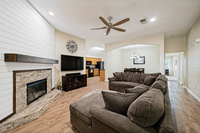 2821 Watercress Drive, Little Elm, TX 75068