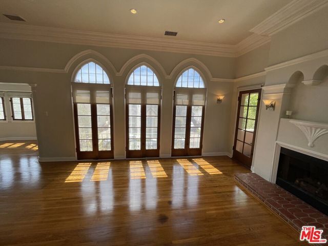 4761 W 12th Street, Los Angeles, CA 90019