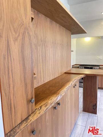 4761 W 12th Street, Los Angeles, CA 90019