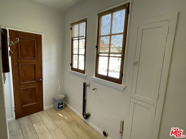 4761 W 12th Street, Los Angeles, CA 90019