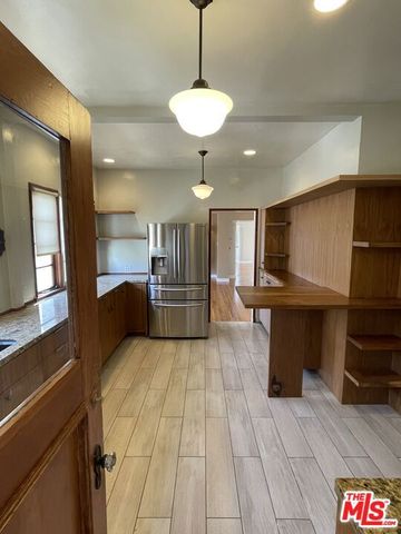 4761 W 12th Street, Los Angeles, CA 90019