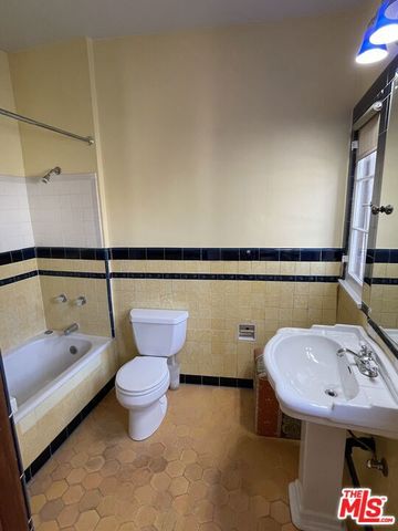 4761 W 12th Street, Los Angeles, CA 90019