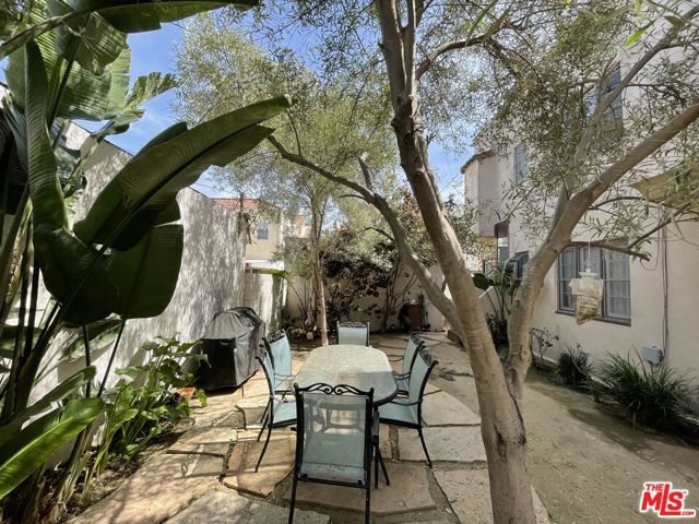 4761 W 12th Street, Los Angeles, CA 90019