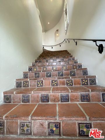 4761 W 12th Street, Los Angeles, CA 90019