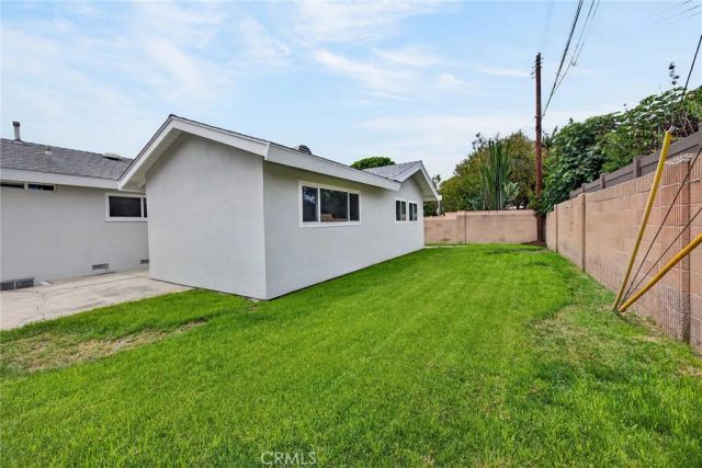 2207 Melody, Fullerton, CA 92831