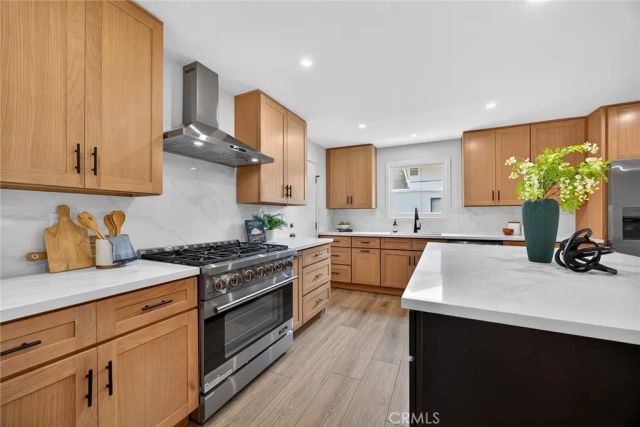2207 Melody, Fullerton, CA 92831