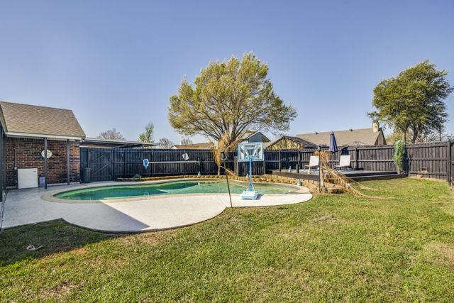 5301 Oceanport Drive, Garland, TX 75043