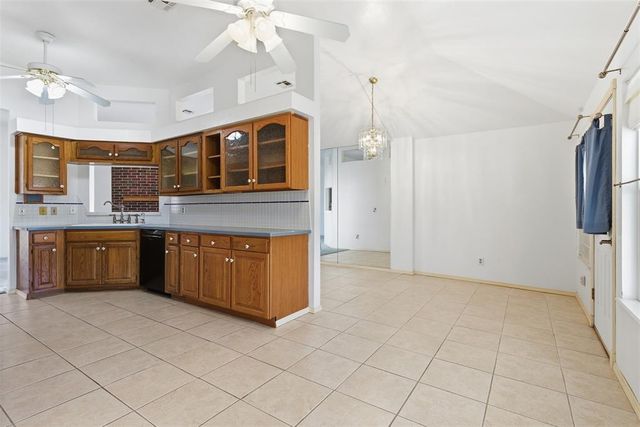 1409 Castlebay Street, Norman, OK 73071