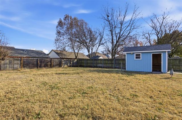 1409 Castlebay Street, Norman, OK 73071