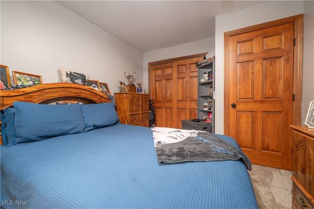 530 Midvale Mine Road SE, New Philadelphia, OH 44663