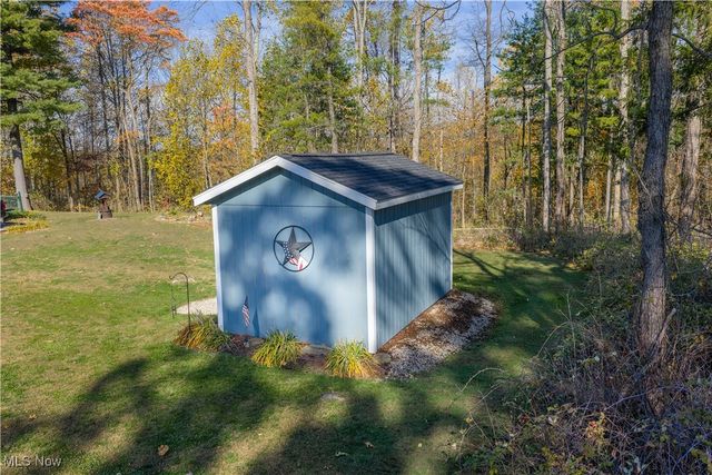 530 Midvale Mine Road SE, New Philadelphia, OH 44663