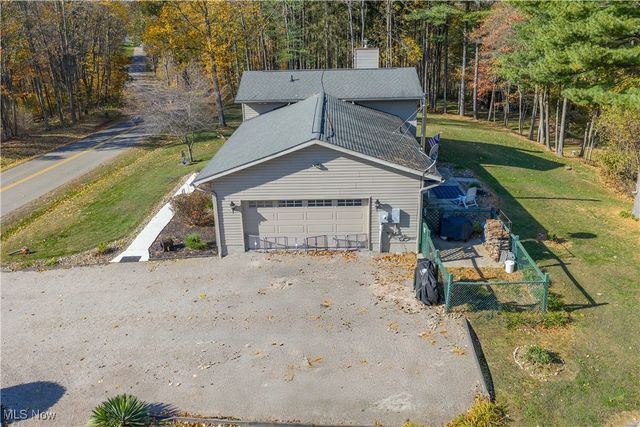 530 Midvale Mine Road SE, New Philadelphia, OH 44663