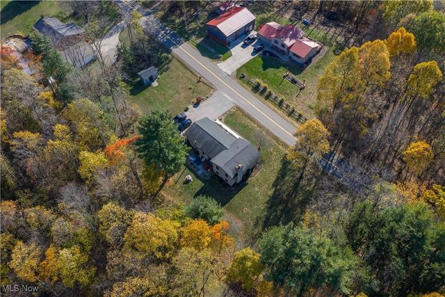 530 Midvale Mine Road SE, New Philadelphia, OH 44663