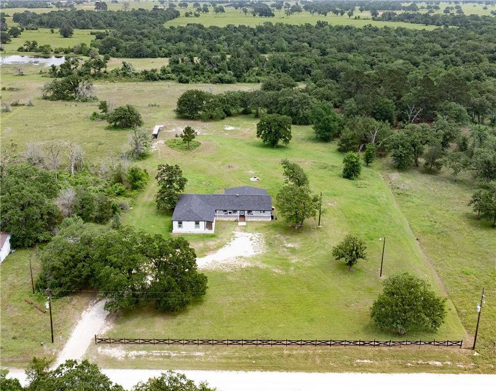3508 Dick Barnes Loop, Bedias, TX 77831 — exterior